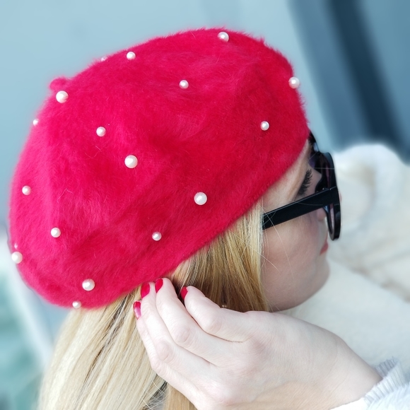 Red Womens soft Pearl detailed Fuzzy Hat fall winter gift - Picture 4 of 6